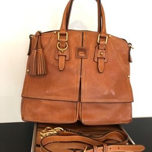 Dooney and Bourke Florentine Clayton